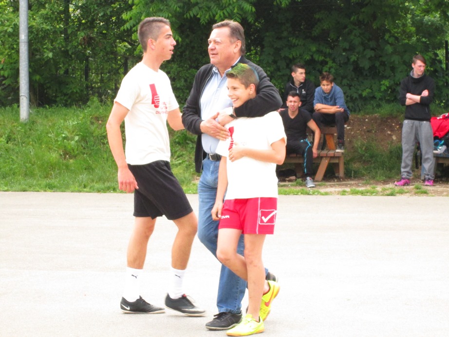 Nepravilno_oviranje_nasprotnika_avtor_Marko_Taljan